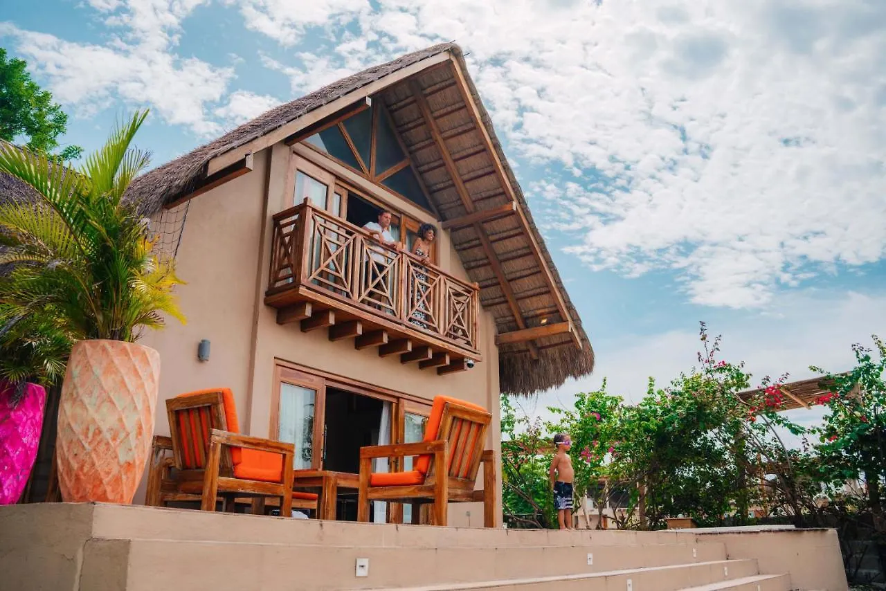 Anaho Beach Club Tierra Bomba